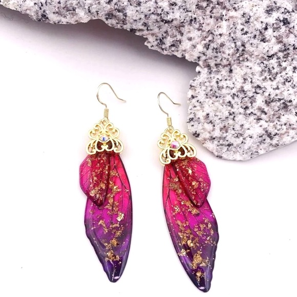 “Butterfly Wings” Ornate Cap Red Ombre Layer Gold Flake Fleck Translucent Dangle - Picture 2 of 3